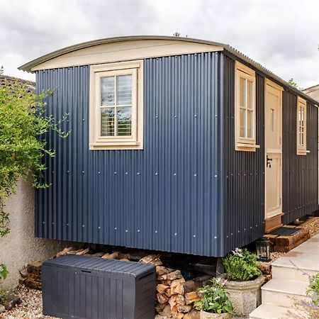 Shepherd'S Hut, Бат Экстерьер фото